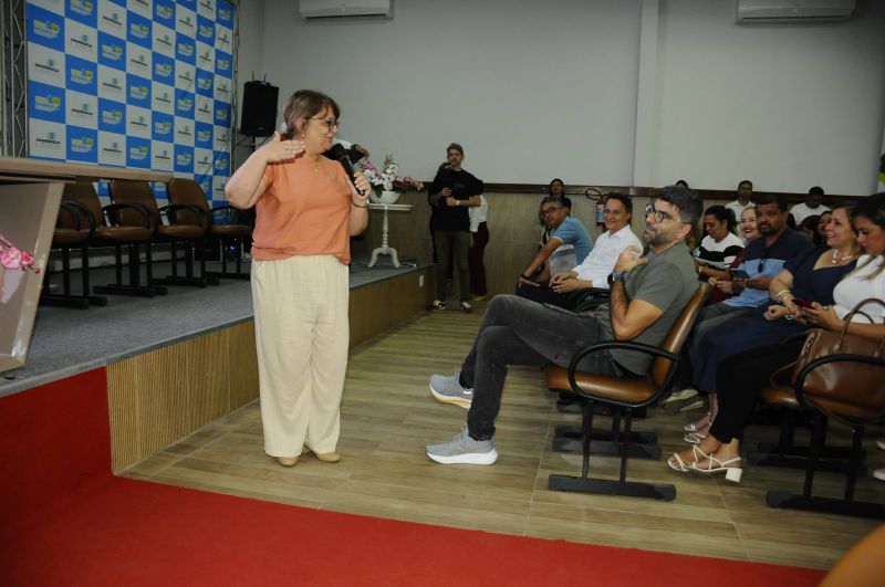 Lançamento do Prêmio Alimentação Para 300 Manipuladores de Rede Municipal de Ensino no Auditório da SEMED