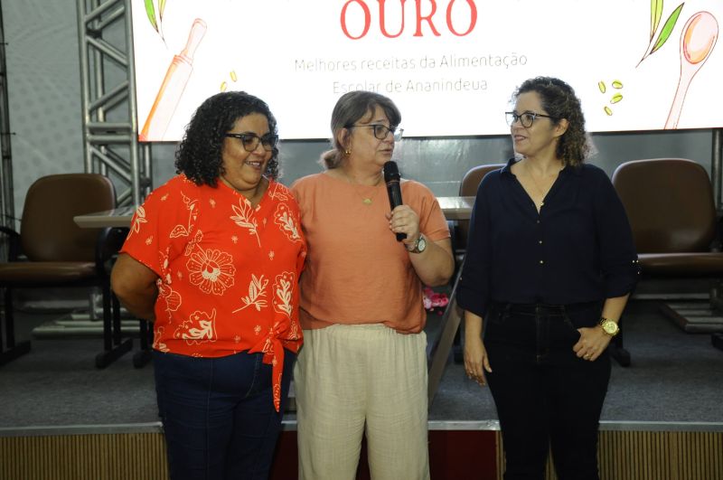 Lançamento do Prêmio Alimentação Para 300 Manipuladores de Rede Municipal de Ensino no Auditório da SEMED