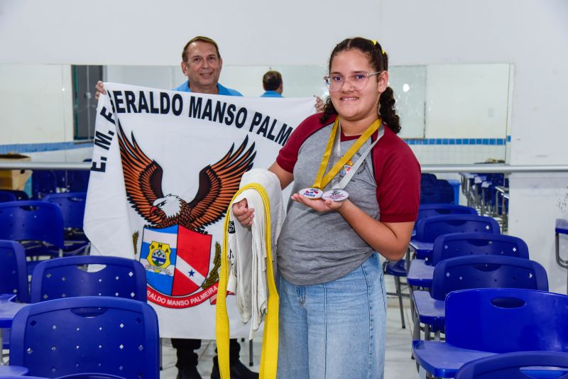 Imagens da aluna Alice Batista Martins que ganhou o JEPS Estadual De Taekwondo