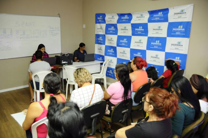 Ação Social na Secretaria da SEMMU