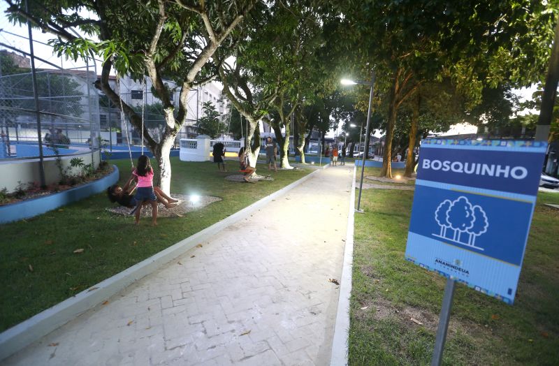 Entrega da Praça Tancredo Neves com Serviço de Reforma e Modernização bairro Coqueiro