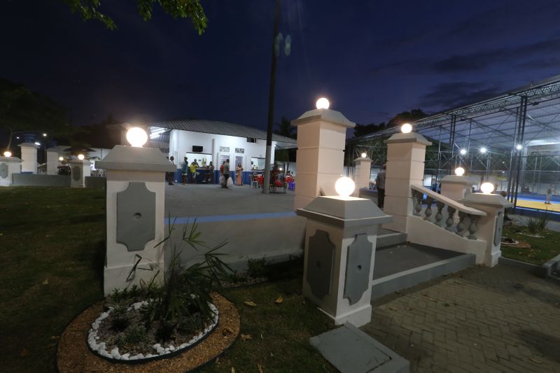 Entrega da Praça Tancredo Neves com Serviço de Reforma e Modernização bairro Coqueiro