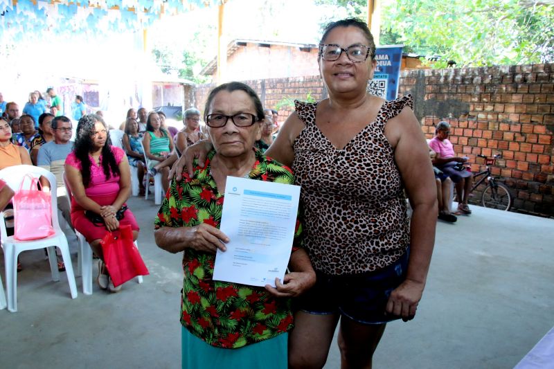 Entrega de Títulos de Propriedade na Comunidade Riacho Belo no bairro Águas Brancas