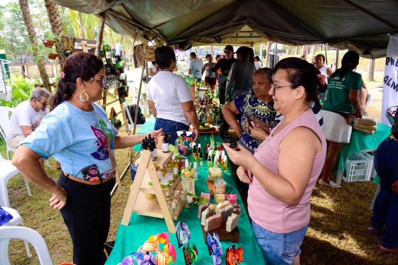 Feira da Agricultura Familiar e dos Povos Tradicionais no Parque Vila Maguary