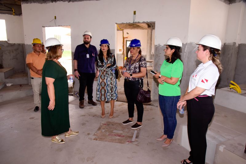 Visita técnica do MP e Defensoria do Estado na Escola do Futuro no Icuí