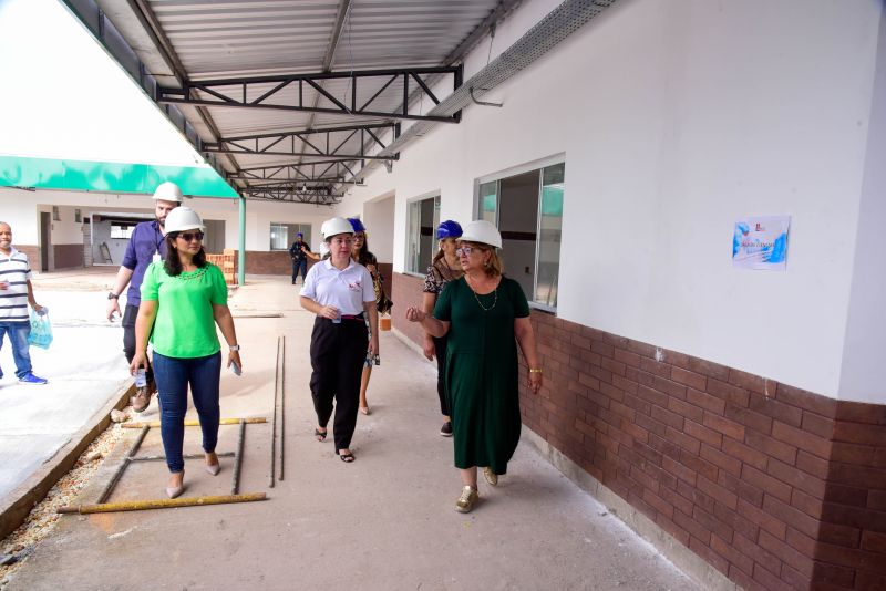 Visita técnica do MP e Defensoria do Estado na Escola do Futuro no Icuí