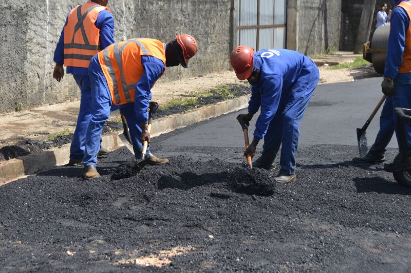 Imagens das obras e asfaltamento da estrada do Ariri no 40 Horas