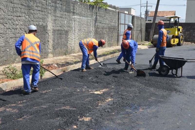 Imagens das obras e asfaltamento da estrada do Ariri no 40 Horas