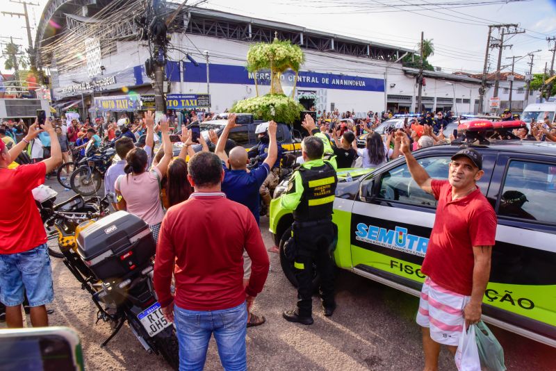 Imagens do traslado da imagem peregrina de nossa senhora de Nazaré em Ananindeua