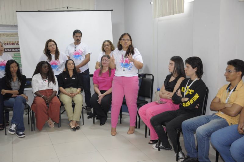 Encontro servidores Outubro Rosa e Novembro Azul