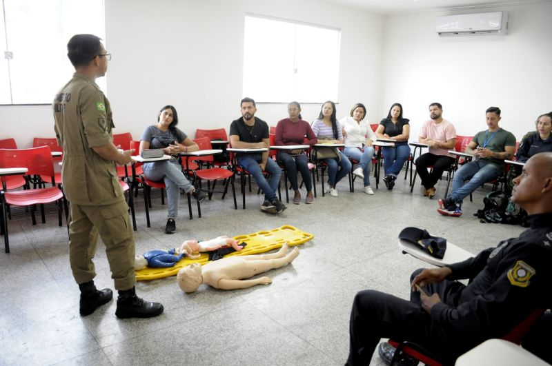 Acompanhamento do curso de primeiros socorros da equipe da Defesa Civil de Ananindeua