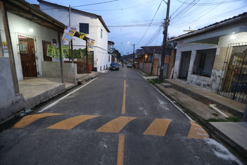 Inauguração de ruas pavimentadas na comunidade Oziel Pereira, ruas Primeiro de Novembro e passagem Margarida