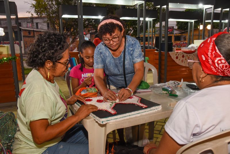 Oficina de crochê e imagens da feira do artesanato