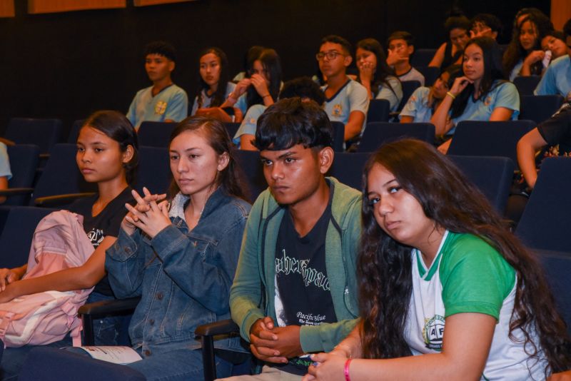 Abertura de 21 dias de ativismo no Teatro Municipal de Ananindeua