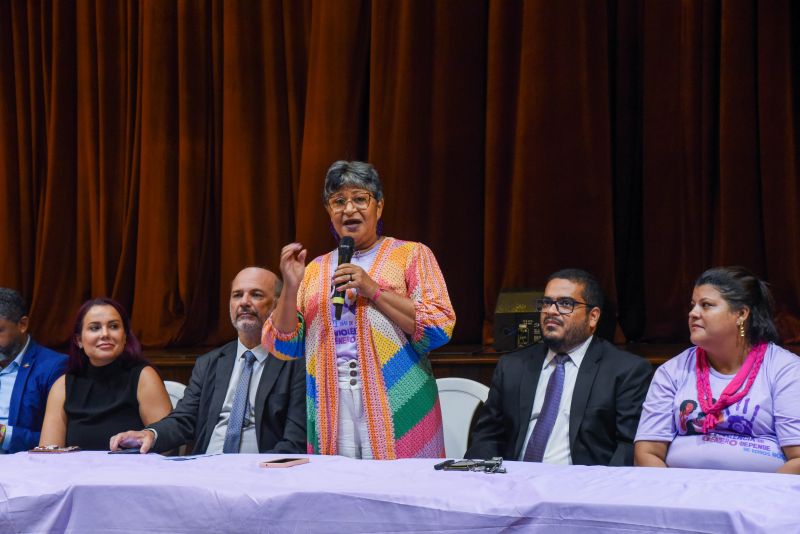 Abertura de 21 dias de ativismo no Teatro Municipal de Ananindeua