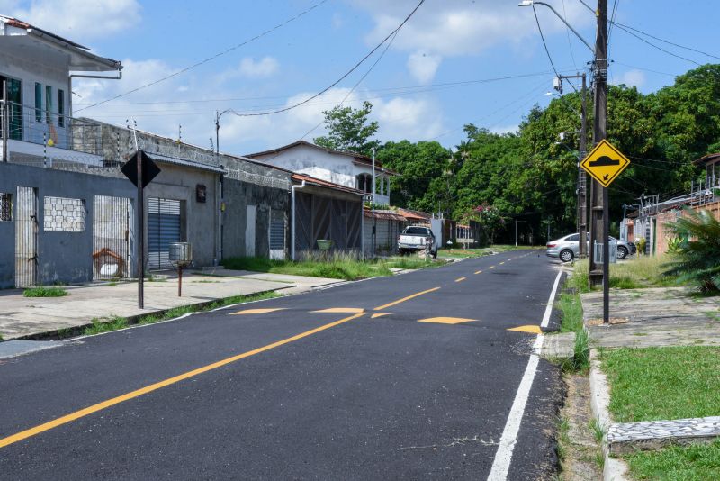 Imagens de apoio das ruas asfaltadas e com sinalização vertical e horizontal no conjunto Julia Seffer