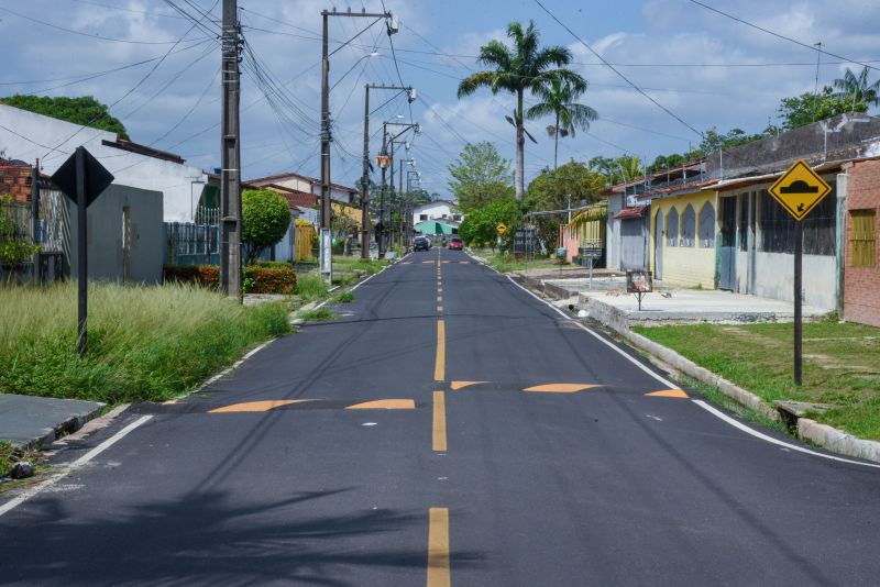 Imagens de apoio das ruas asfaltadas e com sinalização vertical e horizontal no conjunto Julia Seffer