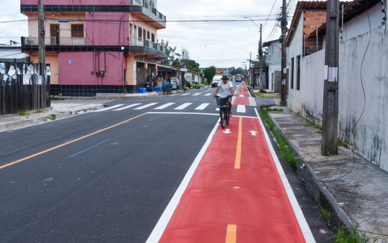 Imagens da revitalização de sinalização na Av Principal do Icuí Guajará