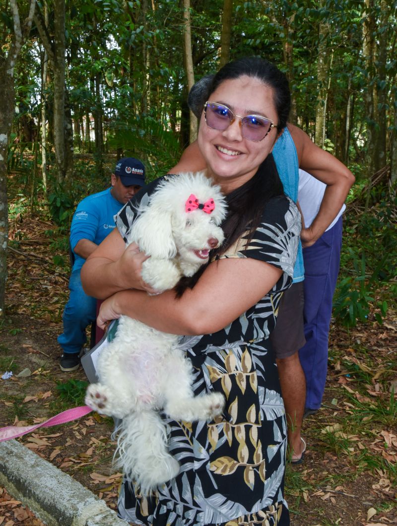 Vacinação de Pets, cães e gatos no Bosque Uirapuru no conjunto Julia Seffer