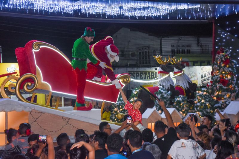 Caravana do Papai Noel e Coca Cola no Parque Vila Maguary