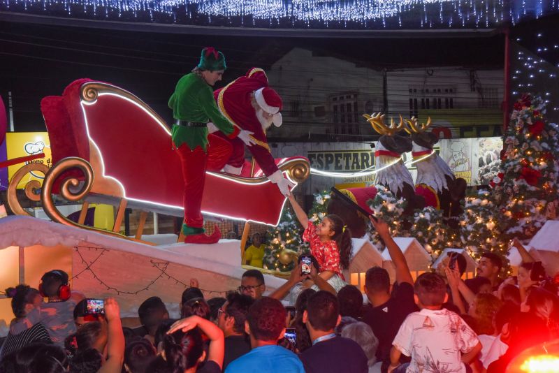 Caravana do Papai Noel e Coca Cola no Parque Vila Maguary