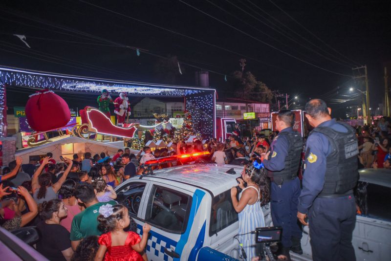 Caravana do Papai Noel e Coca Cola no Parque Vila Maguary