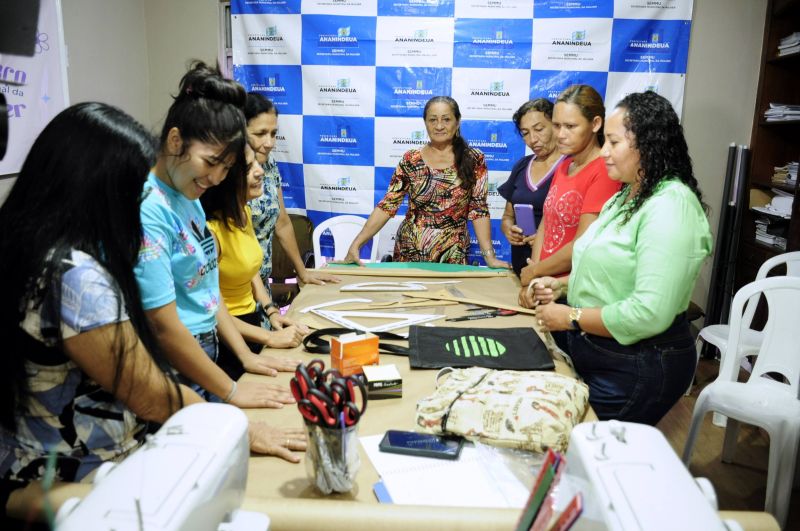 Curso de corte e costura na secretaria da mulher