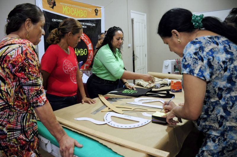 Curso de corte e costura na secretaria da mulher