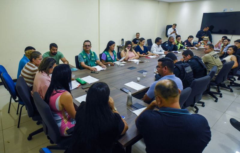 Reunião para o alinhamento das festas do final de ano e aniversário da cidade