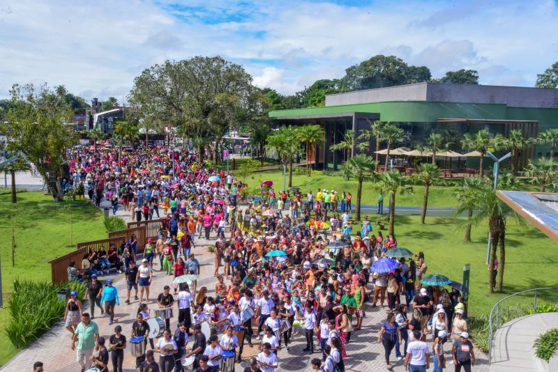 notícia: Parque Cultural Vila Maguary abre as portas com grande cortejo multicultural