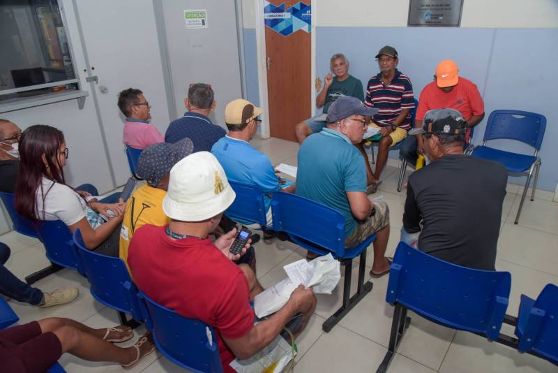 Pacientes da Policlínica.