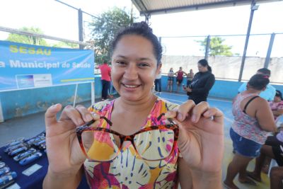 galeria: Entrega de óculos aos pacientes atendidos no Corujão da Saúde bairro de Águas Lindas