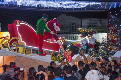 galeria: Caravana do Papai Noel e Coca Cola no Parque Vila Maguary