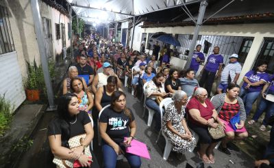 notícia: Programa Ananindeua Legal beneficiou 641 moradores na noite desta quinta-feira, 21