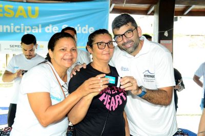 notícia: Prefeitura de Ananindeua entrega 146 óculos gratuitos no bairro do Atalaia