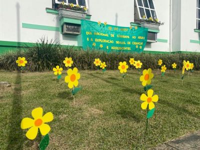 notícia: SEMCAT realiza ato público “Faça Bonito” em alusão ao "Maio Laranja”