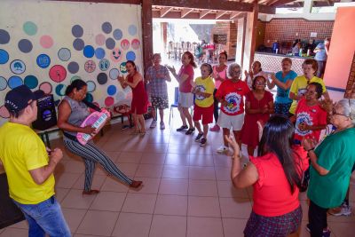 notícia: SEMCAT promove inclusão e bem-estar de idosos por meio dos CRAS