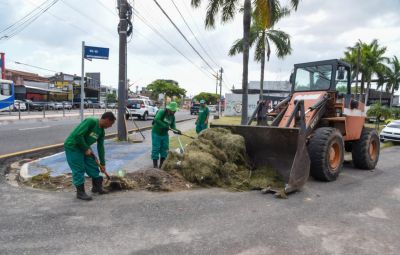 notícia: SEURB Promove Limpeza Pública