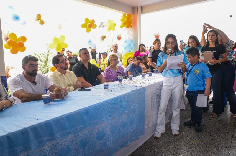 Inauguração da EMEF Santa Margarida Antioquia Psídia no bairro 40 Horas