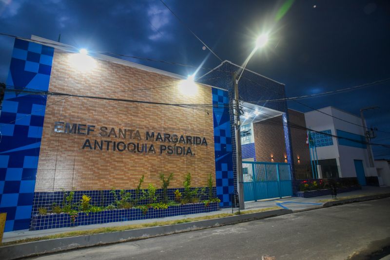 Inauguração da EMEF Santa Margarida Antioquia Psídia no bairro 40 Horas