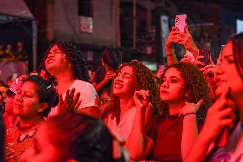 Comemoração de 81 Anos de Ananindeua com show de Isadora Pompeo na Av Santa Fé no bairro Icuí Guajará
