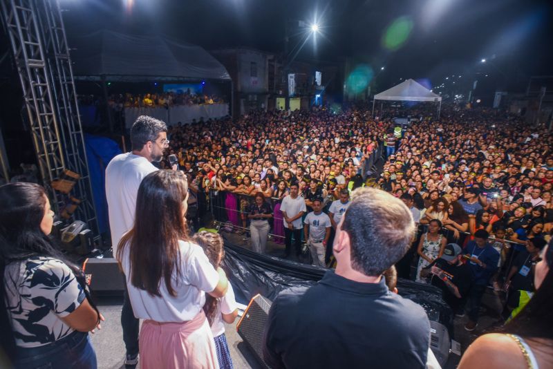 Comemoração de 81 Anos de Ananindeua com show de Isadora Pompeo na Av Santa Fé no bairro Icuí Guajará
