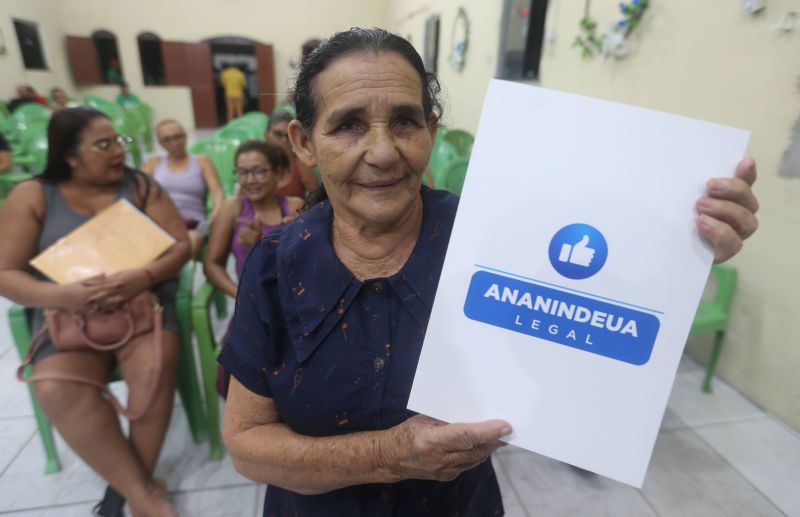 Entrega Certidões de registro de Imóveis na comunidade parque Modelo I bairro Curuçambá