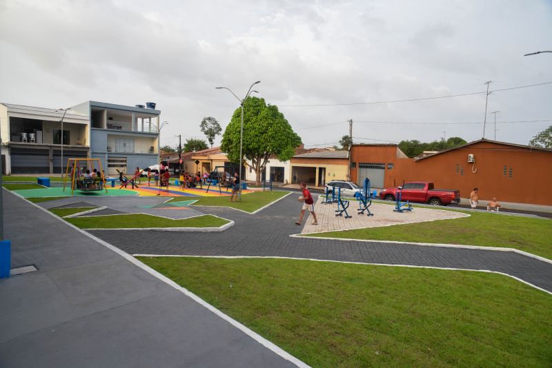 Praça Marcos Vinícius Leite Rodrigues, no conjunto Sabiá no bairro 40 Horas