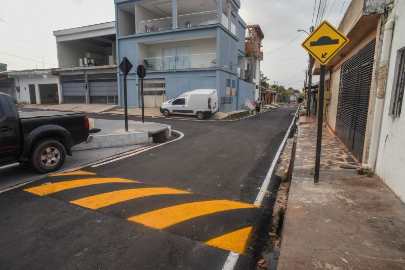 Inauguração das ruas pavimentadas e com sinalização horizontal e vertical, alamedas 11,12,13,14 e 16 no conjunto Sabiá no bairro 40 Horas