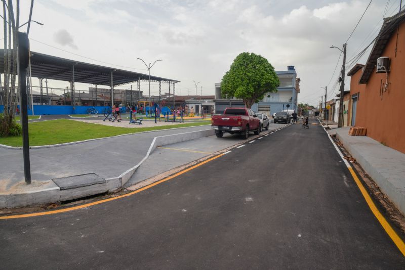 Inauguração das ruas pavimentadas e com sinalização horizontal e vertical, alamedas 11,12,13,14 e 16 no conjunto Sabiá no bairro 40 Horas