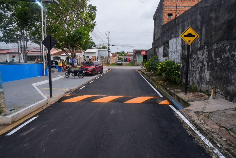 Inauguração das ruas pavimentadas e com sinalização horizontal e vertical, alamedas 11,12,13,14 e 16 no conjunto Sabiá no bairro 40 Horas