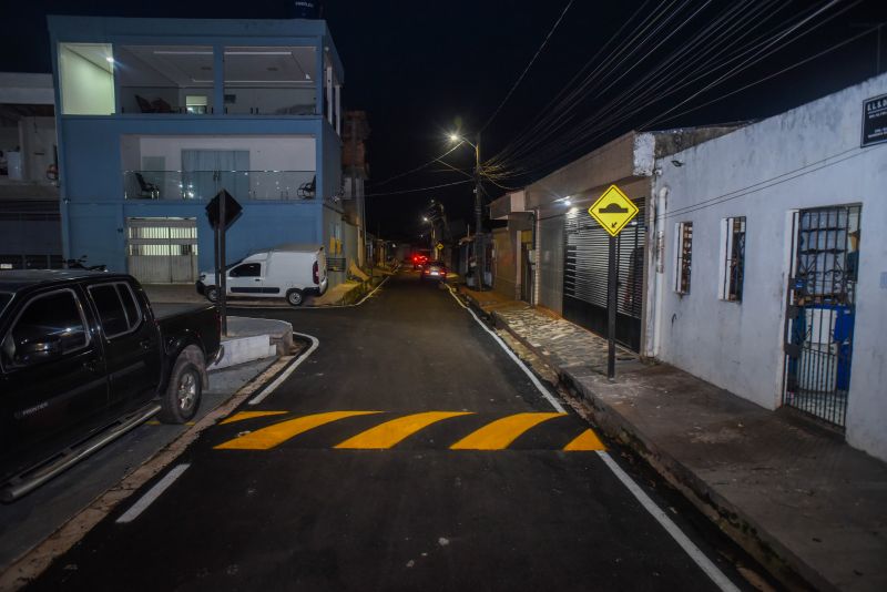 Inauguração das ruas pavimentadas e com sinalização horizontal e vertical, alamedas 11,12,13,14 e 16 no conjunto Sabiá no bairro 40 Horas