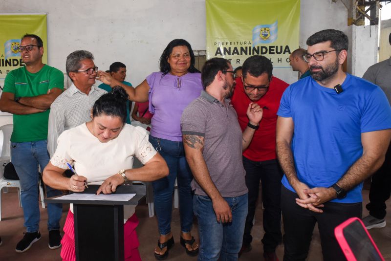 Entrega de matrizes de aves e ração para Agricultores e Quilombos das Ilhas de Ananindeua