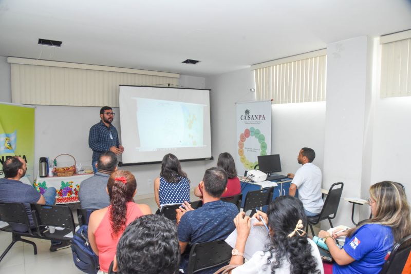 Oficina do Programa Alimenta Cidades, sobre segurança alimentar e estratégias de apoio á agricultura familiar
